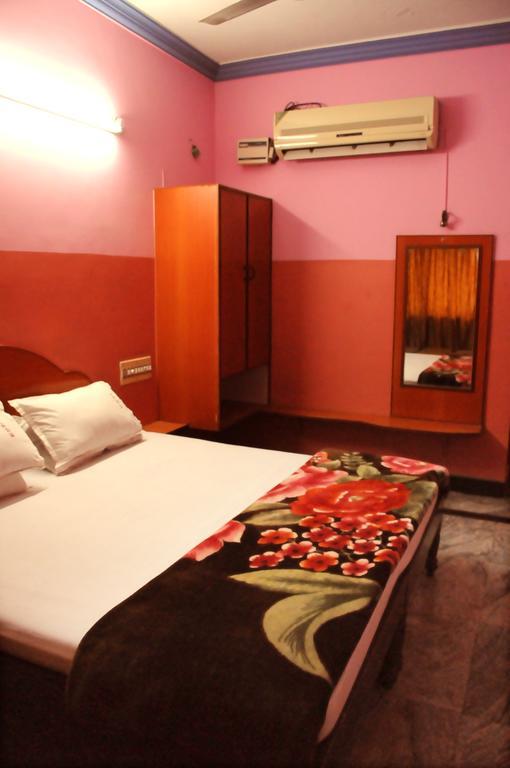 V.K.Residency Hotel Tirupati Luaran gambar